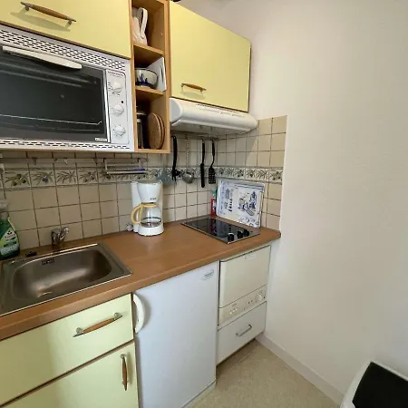 Agreable A 20m De La - 2 Personnes - Fr-1-224c-83 Apartament