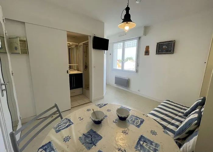 Agreable A 20m De La - 2 Personnes - Fr-1-224c-83 * Notre-Dame-de-Monts